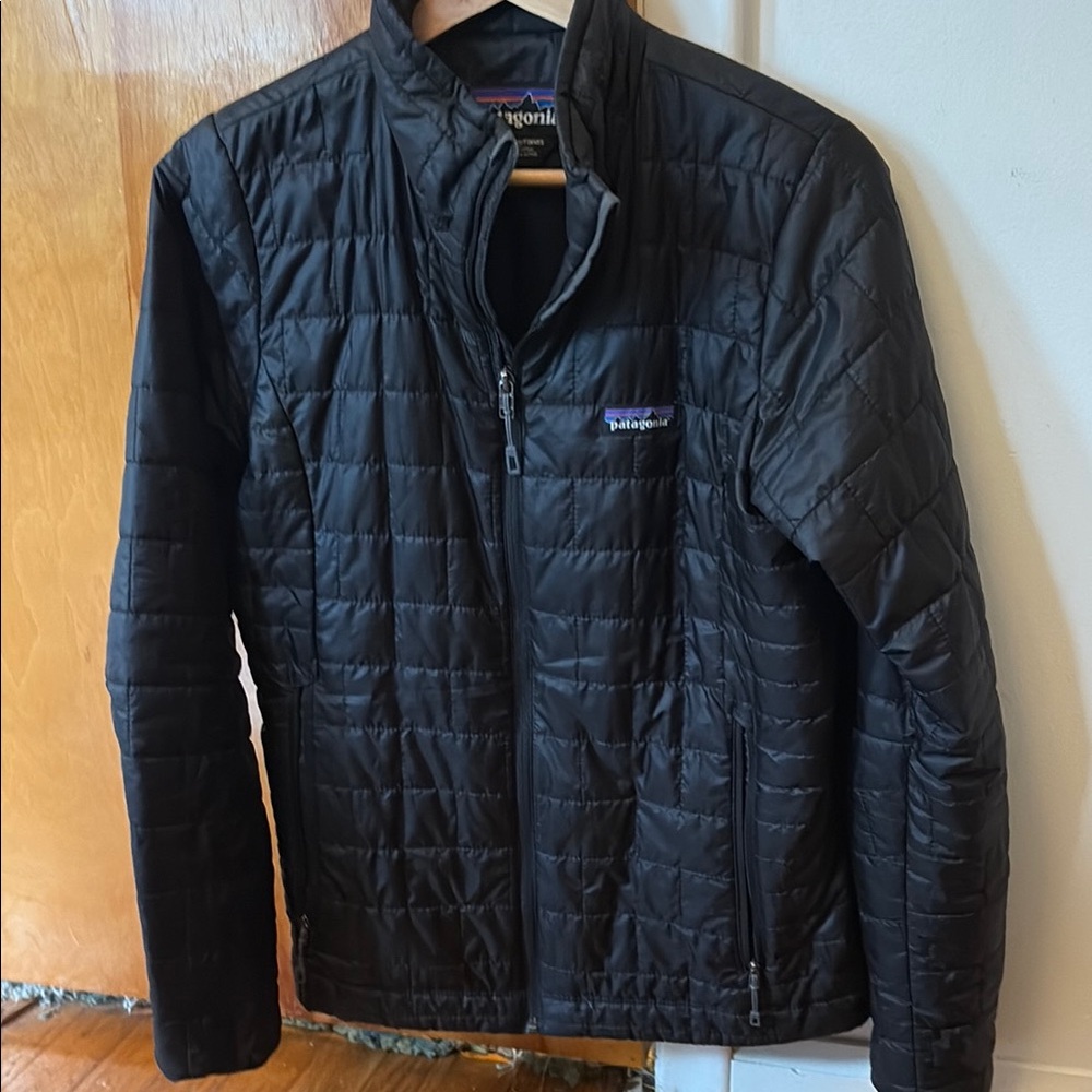 Patagonia Black Nano Puff Jacket- women’s small
